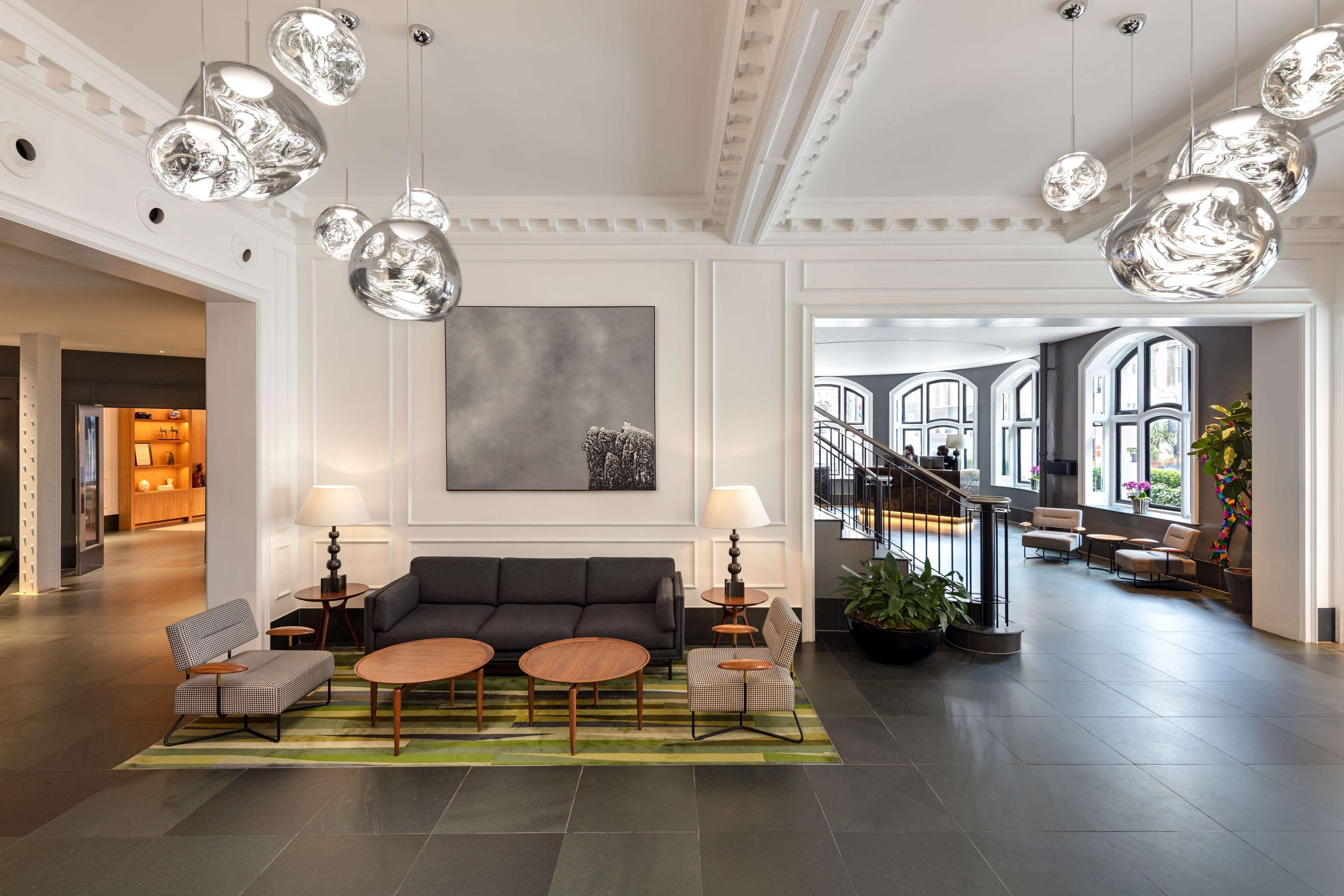Radisson Blu Hotel, London Bloomsbury Ngoại thất bức ảnh