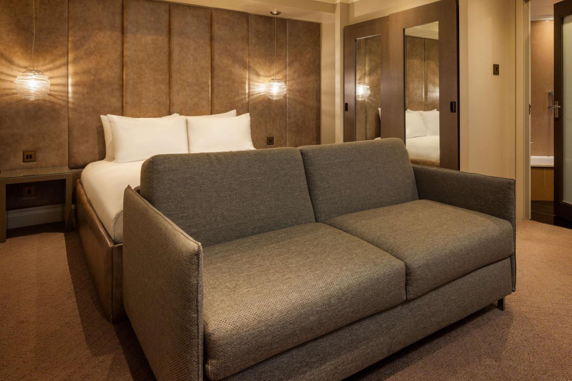Radisson Blu Hotel, London Bloomsbury Ngoại thất bức ảnh