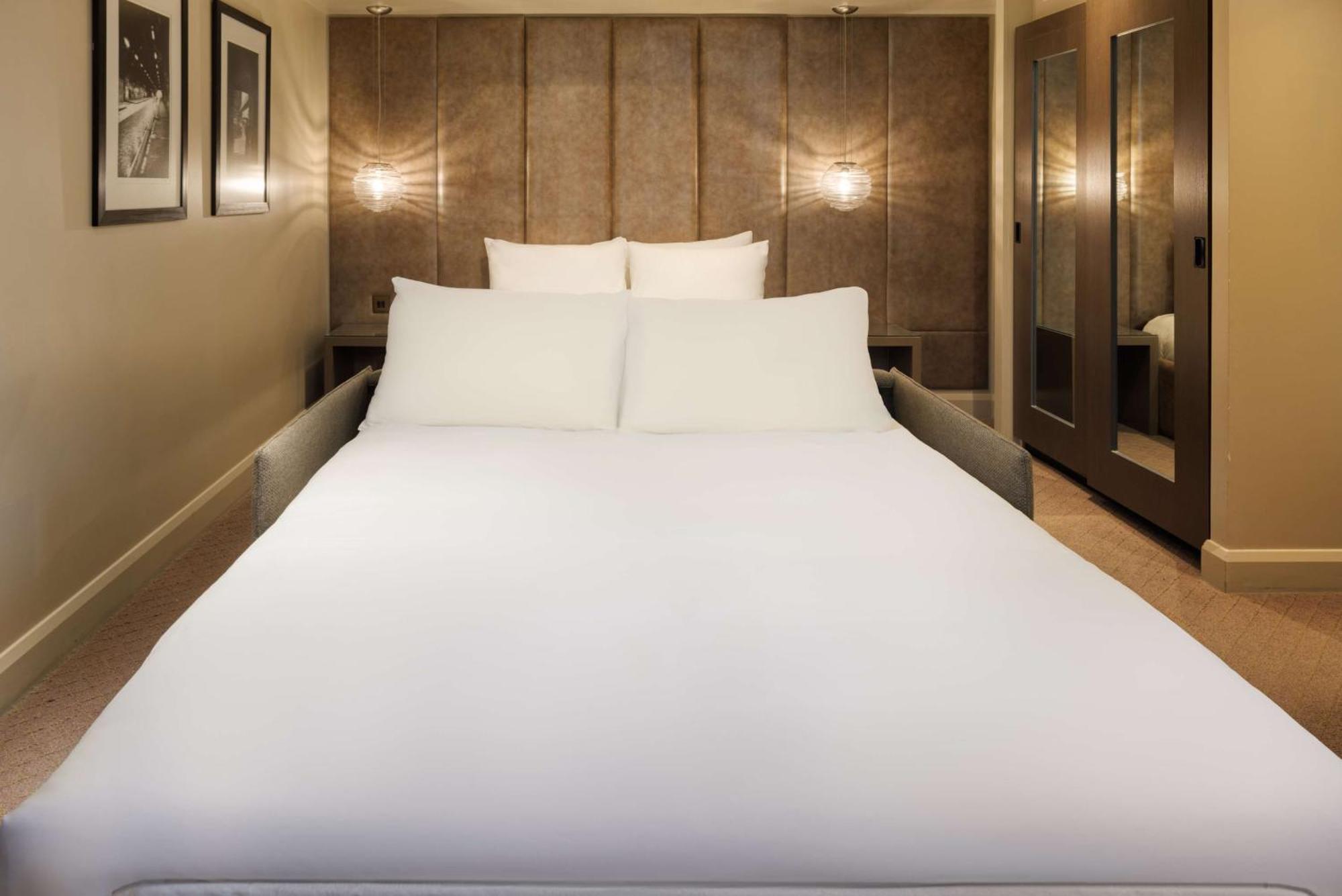 Radisson Blu Hotel, London Bloomsbury Ngoại thất bức ảnh
