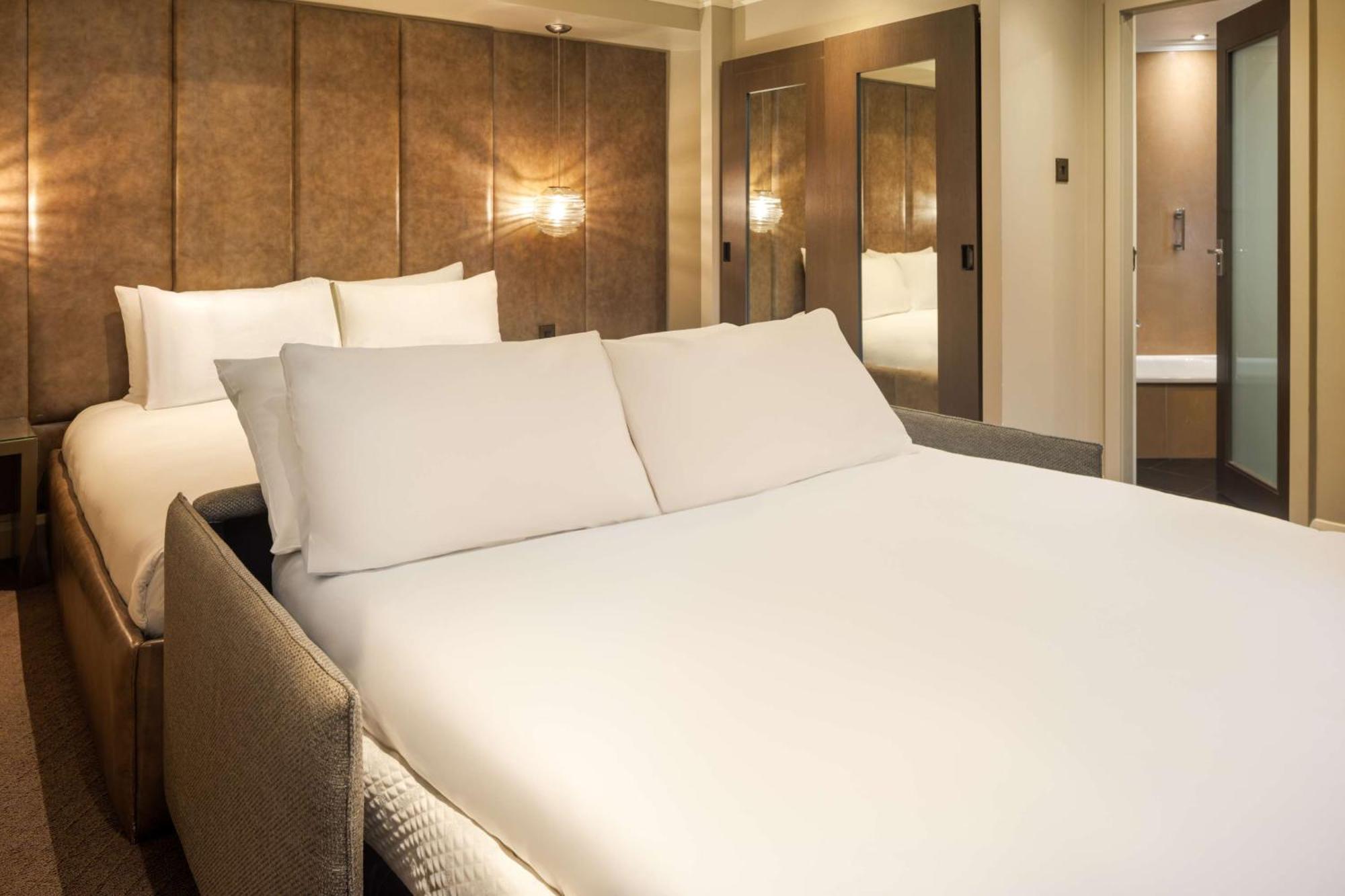 Radisson Blu Hotel, London Bloomsbury Ngoại thất bức ảnh